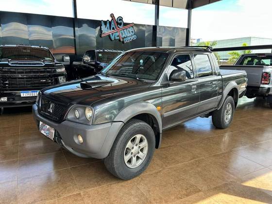 MITSUBISHI L200 OUTDOOR 2.5 GLS 4X4 CD 8V TURBO INTERCOOLER DIESEL 4P MANUAL